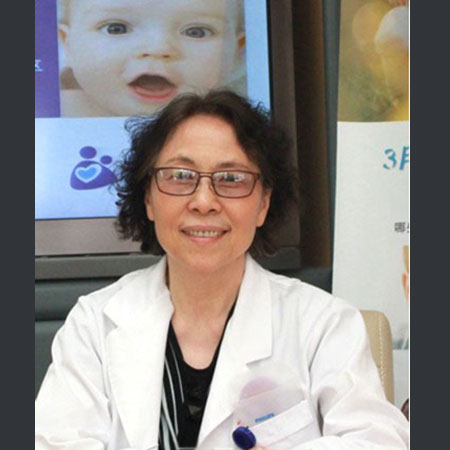 帅哥坤坤怼美女红桃